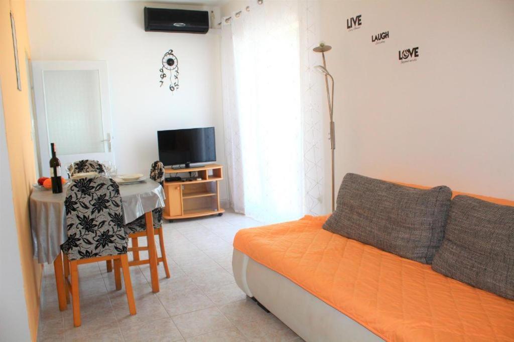 Apartment Nana Primosten Luaran gambar